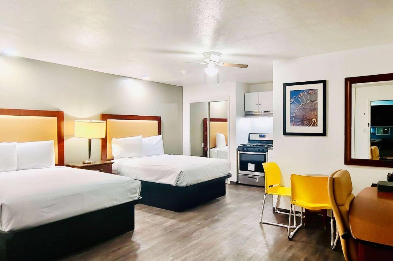 Oceanside Inn & Suites, A Days Inn By Wyndham Fort Bragg Eksteriør bilde