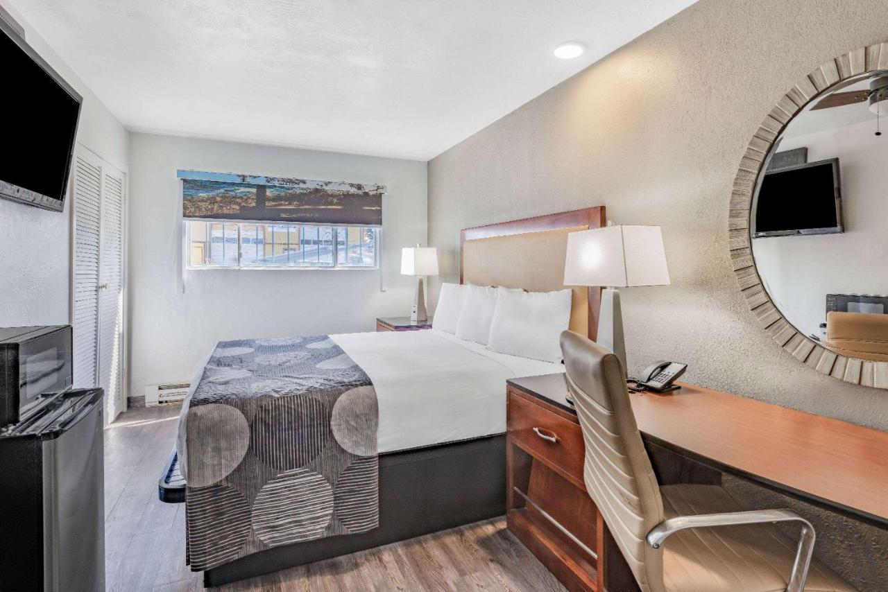 Oceanside Inn & Suites, A Days Inn By Wyndham Fort Bragg Eksteriør bilde